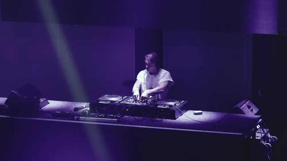 DJ na afterparty Východočeského derby